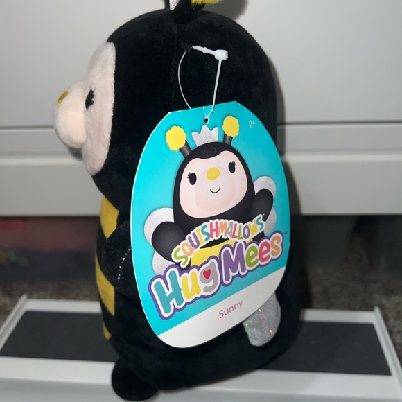Squishmallows HugMees 10” Sunny the bee - Picture 3 of 7